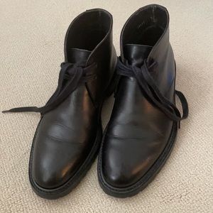 To Boot New York Men’s Leather Chukkas
